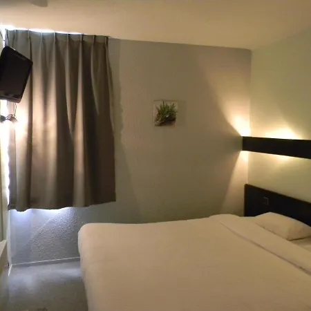 Class-hotel