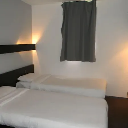 Class-hotel 2* Poitiers